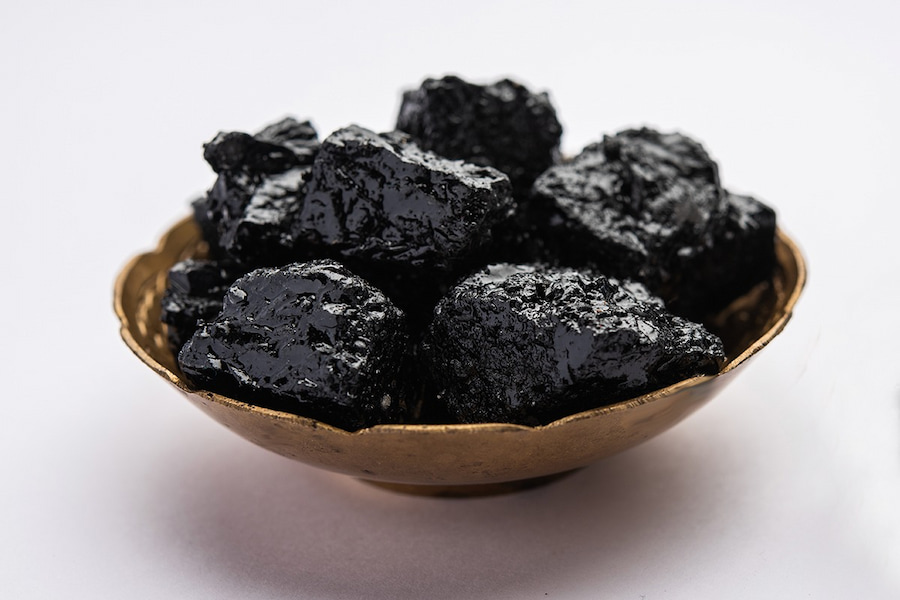 How Shilajit Can Help Women With Respiratory Issues?